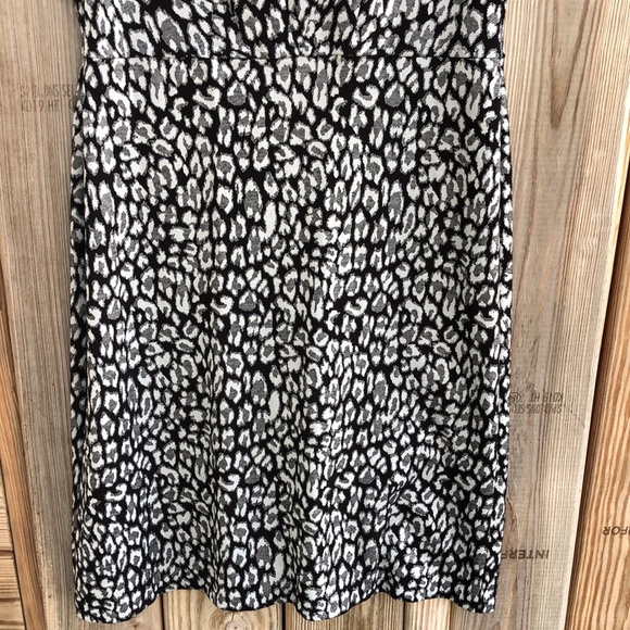 LONDON TIMES Animal Print Sleeveless Dress - Picture 4 of 7